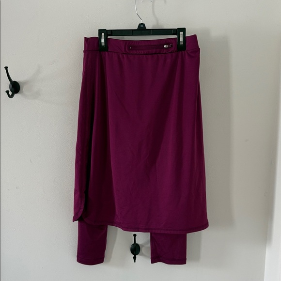 Pink “Snoga” athletic skirt, size XS. - Picture 3 of 3